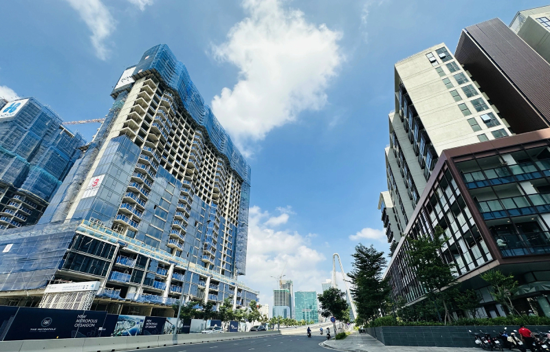 Cập nhật giá căn hộ cao cấp 4PN trung tâm TPHCM và xu hướng đầu tư 2025